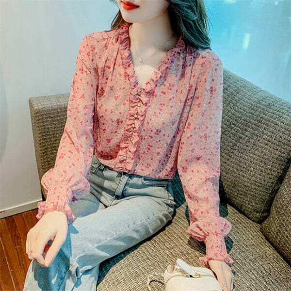 Pretty Fashion Flouncing V-neck Flowers Chiffon Blouse 4