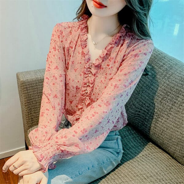 Pretty Fashion Flouncing V-neck Flowers Chiffon Blouse 2