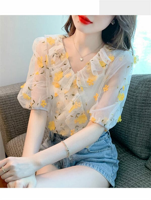 Pretty Fashion Flouncing V-neck Flowers Gauze Blouse 3