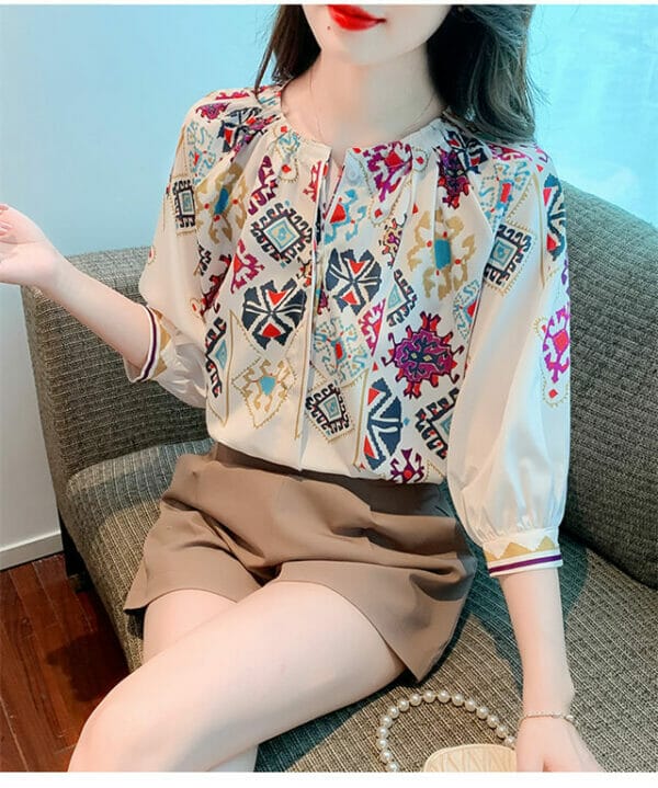 Pretty Fashion Round Neck Flowers Puff Sleeve Blouse 4