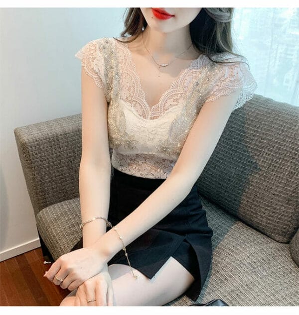 Pretty Summer V-neck Lace Flowers Embroidery Camisole 3