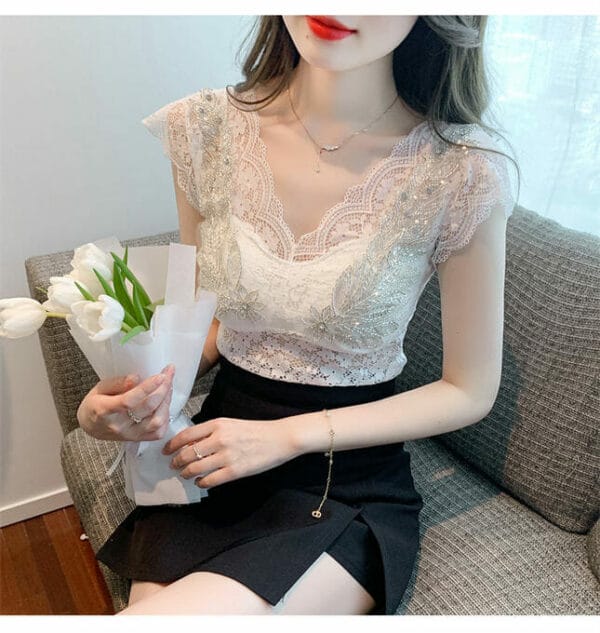 Pretty Summer V-neck Lace Flowers Embroidery Camisole 2