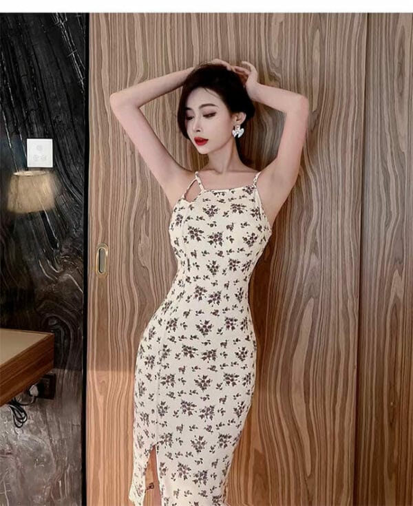 Pretty Wholesale Fitted Waist Flowers Straps Bodycon Dress 2