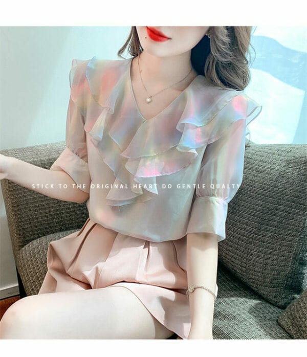 Pretty Women Flouncing V-neck Puff Sleeve Rainbow Blouse 5