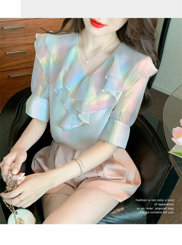 Pretty Women Flouncing V-neck Puff Sleeve Rainbow Blouse 2