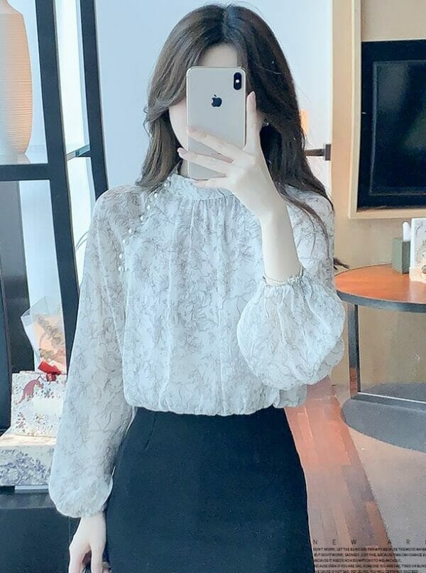 Pretty Women Flowers Puff Sleeve Loosen Chiffon Blouse 1