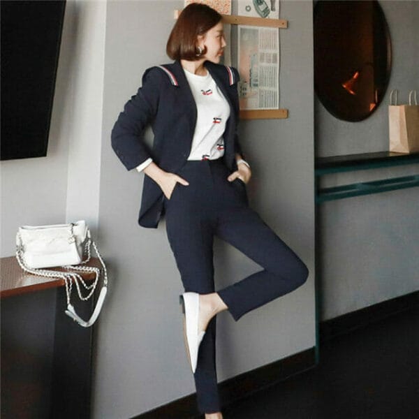 Quality Fashion Stripes Tailored Collar Thick Long Suits 3