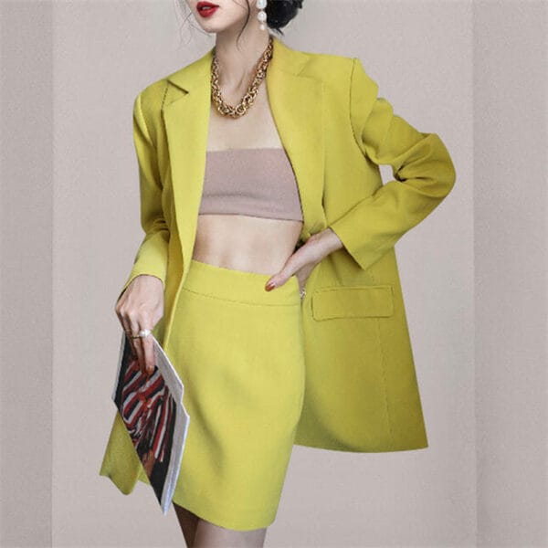 Quality New Tailored Collar Loosen Long Coat with Slim Skirt 3