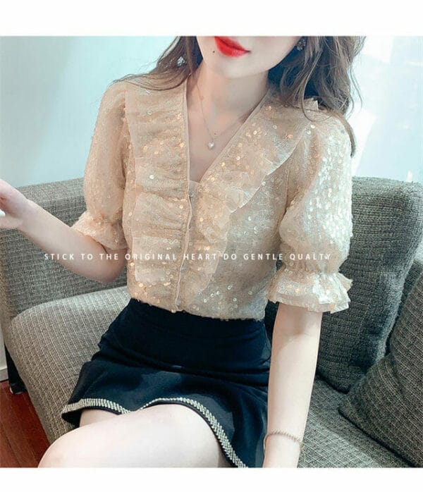 Retro Charming Flouncing Sequins V-neck Puff Sleeve Blouse 2