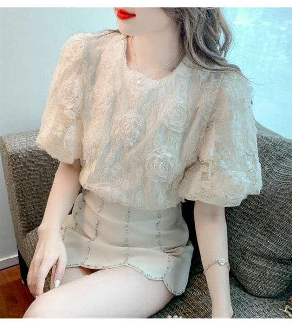 Retro Charming Round Neck Flowers Puff Sleeve Lace Blouse 2