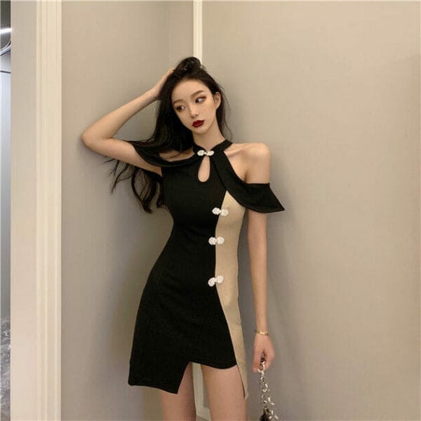 Retro Fashion Color Block Off Shoulder Cheongsam Dress 2