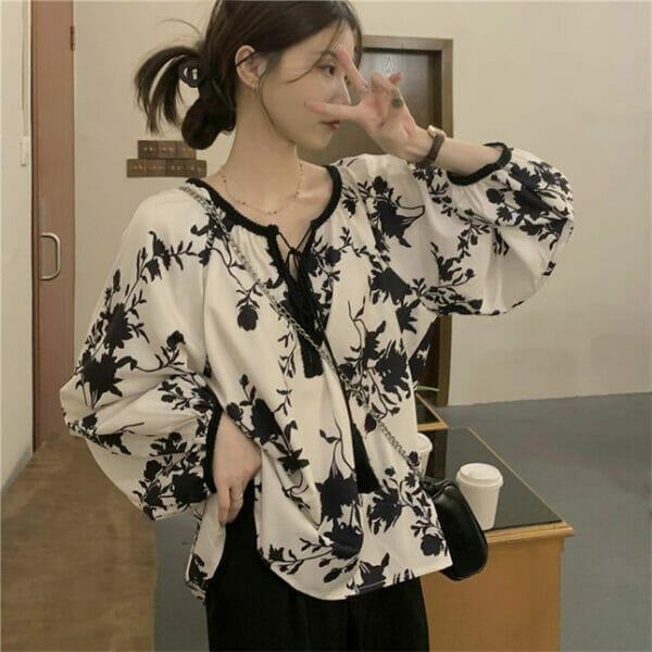 Retro Fashion Tie Collar Flowers Loosen Puff Sleeve Blouse 2