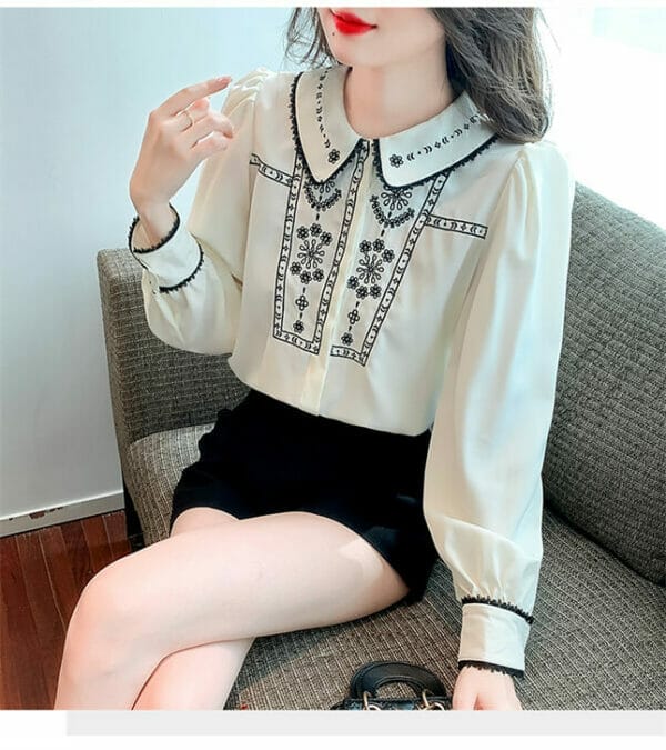 Retro Fresh Doll Collar Embroidery Puff Sleeve Chiffon Blouse 5