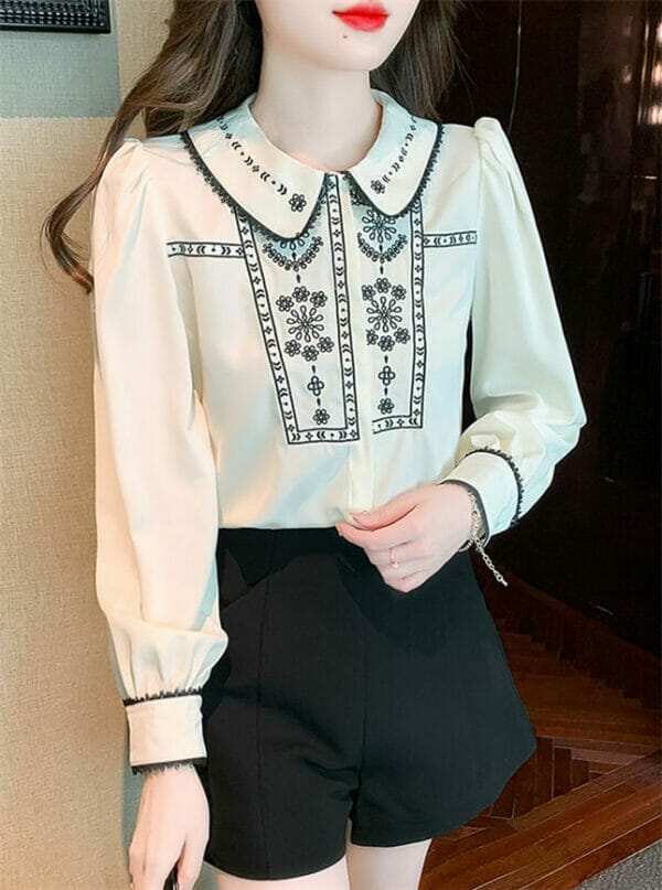 Retro Fresh Doll Collar Embroidery Puff Sleeve Chiffon Blouse 1