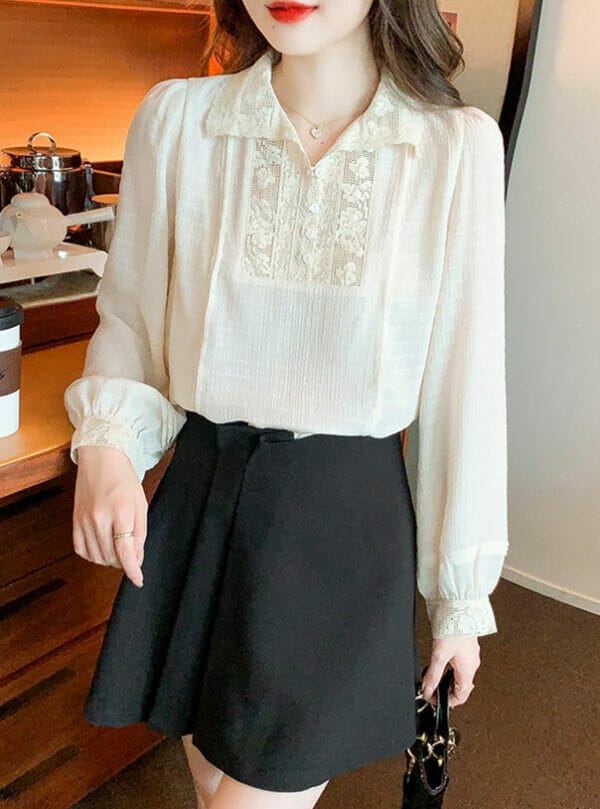 Retro Grace Lace Flowers Collar Puff Sleeve Loosen Blouse 1