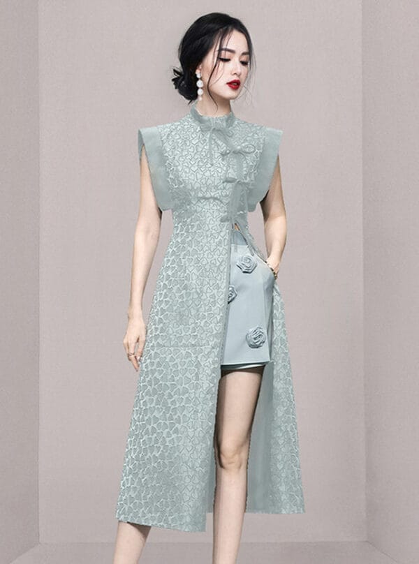 Retro Korea Embroidery Split Cheongsam Dress with Short Pants 2