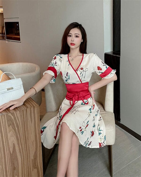 Retro Korea Fashion Tie Waist V-neck Flower A-line Dress 4