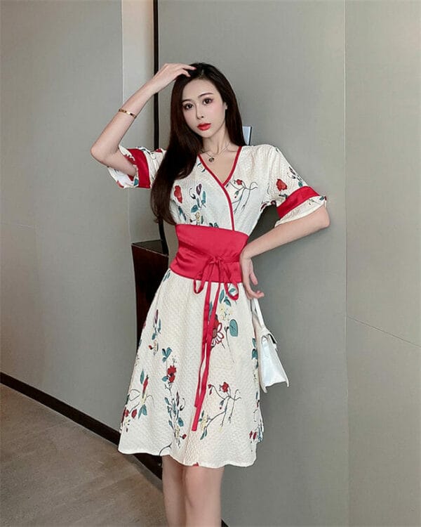 Retro Korea Fashion Tie Waist V-neck Flower A-line Dress 3