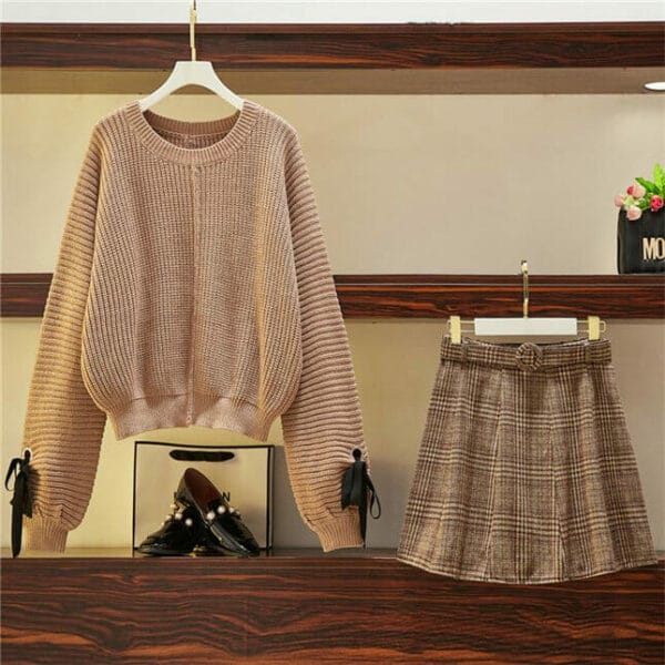 Retro Plus Size Puff Sleeve Sweater with Plaids A-line Skirt 3
