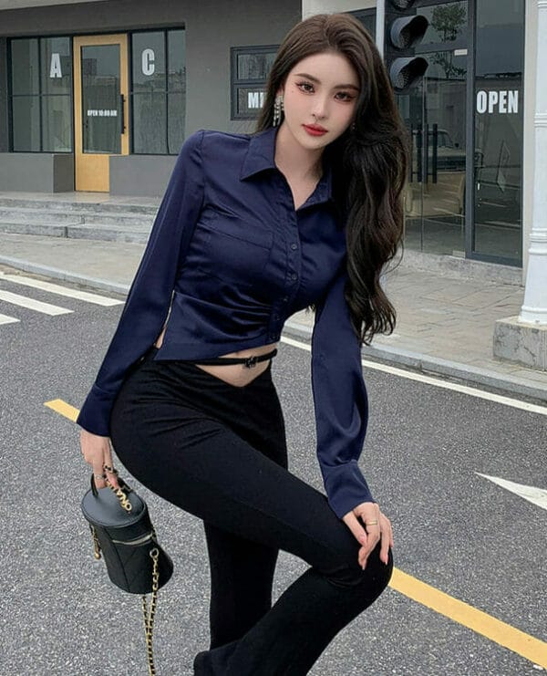 Retro Shirt Collar Pleated Slim Short Blouse 4