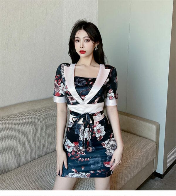 Retro V-neck Tie Waist Flowers Slim Dress 4