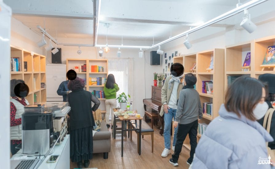 Sehwa's English Bookstore in Seoul, Secondhand Books & New! 9
