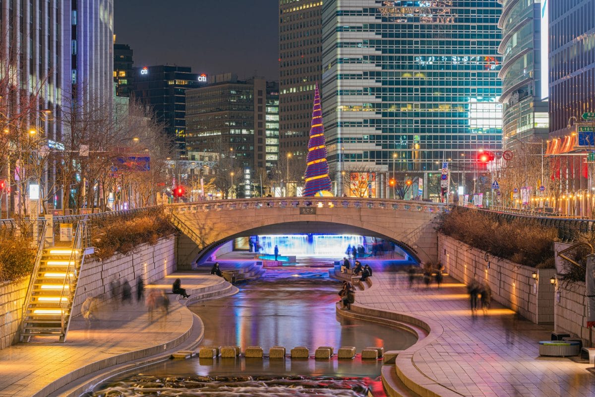 Seoul at Night - Best Views, Activities, Areas and More 37