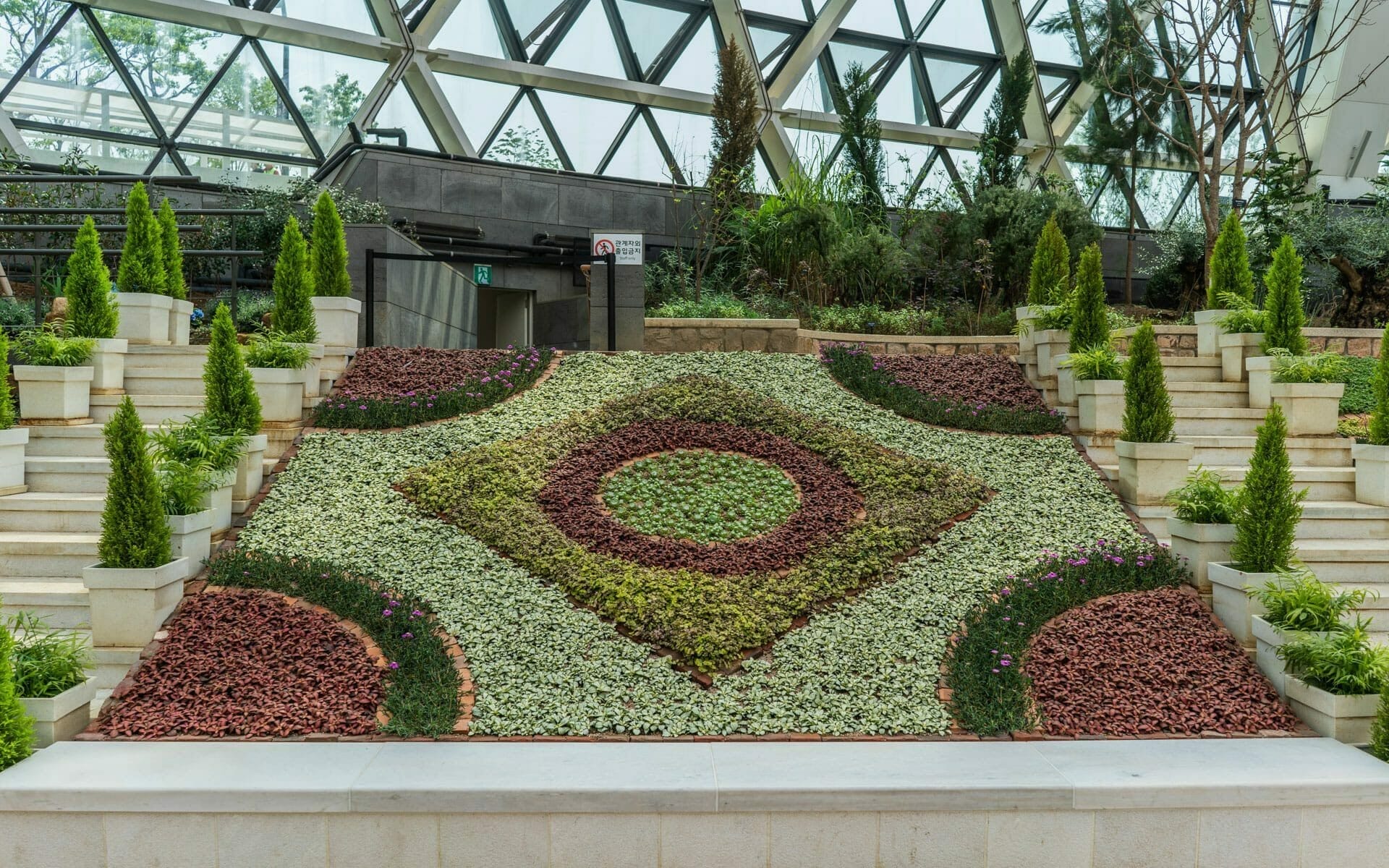 Seoul botanic garden stairs