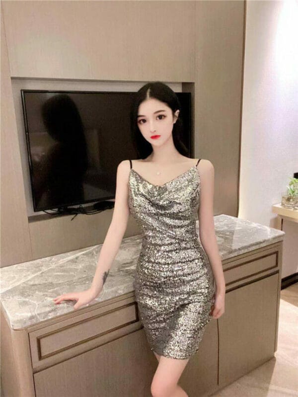 Sexy 3 Colors Heaps Collar Sequins Straps Dress 5