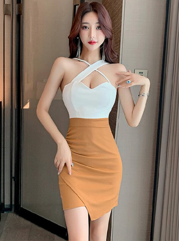 Sexy Korea 2 Colors Block Backless Straps Slim Dress 1