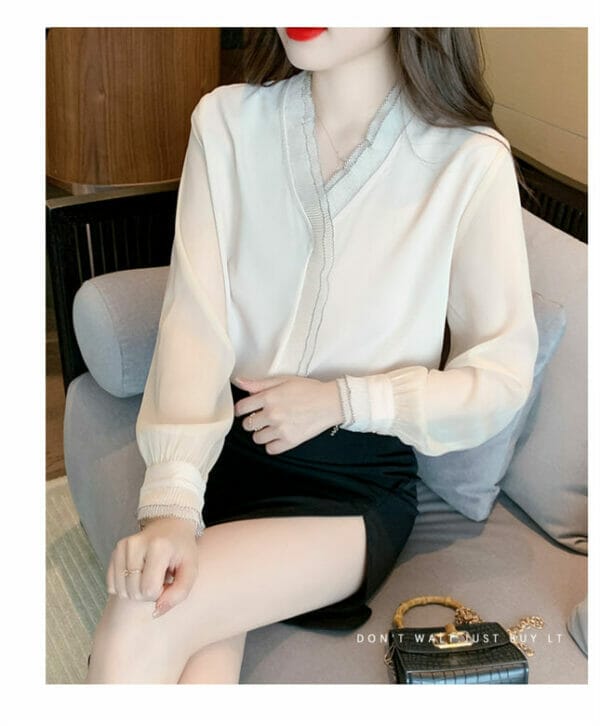 Spring Pleated Flouncing V-neck Chiffon Blouse 4