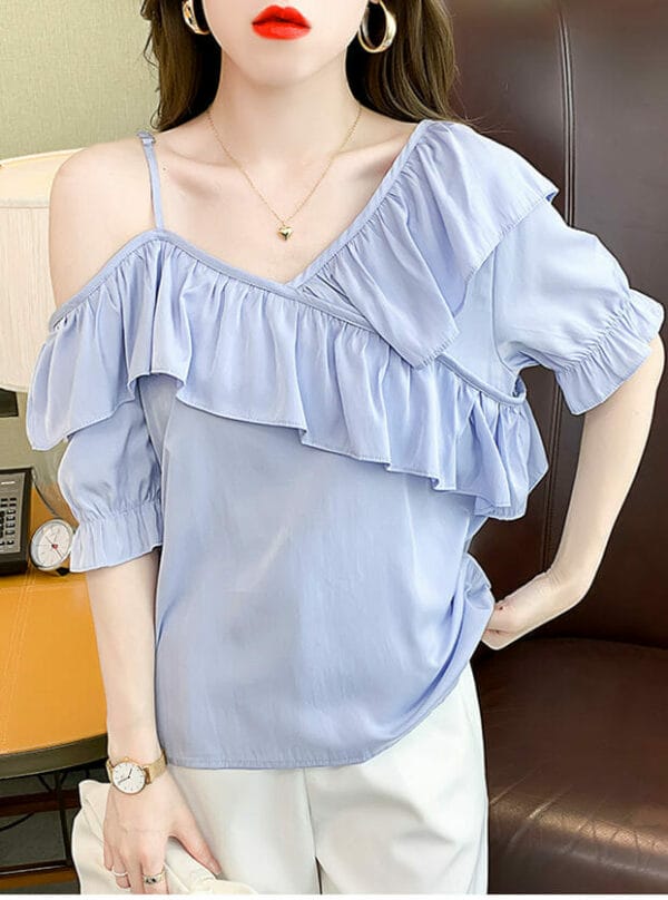 Stylish Flouncing Off Shoulder Puff Sleeve Blouse 1