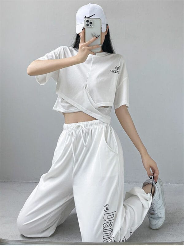 Stylish Korea Cross T-shirt with Letters Wide-leg Jogger Pants 5