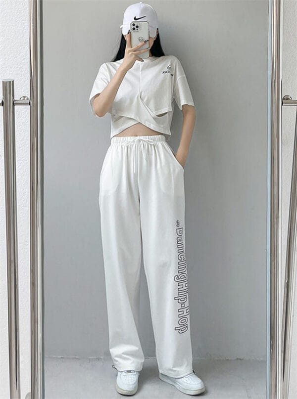 Stylish Korea Cross T-shirt with Letters Wide-leg Jogger Pants 1