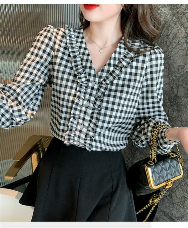 Stylish Korea Flouncing V-neck Plaids Puff Sleeve Blouse 2