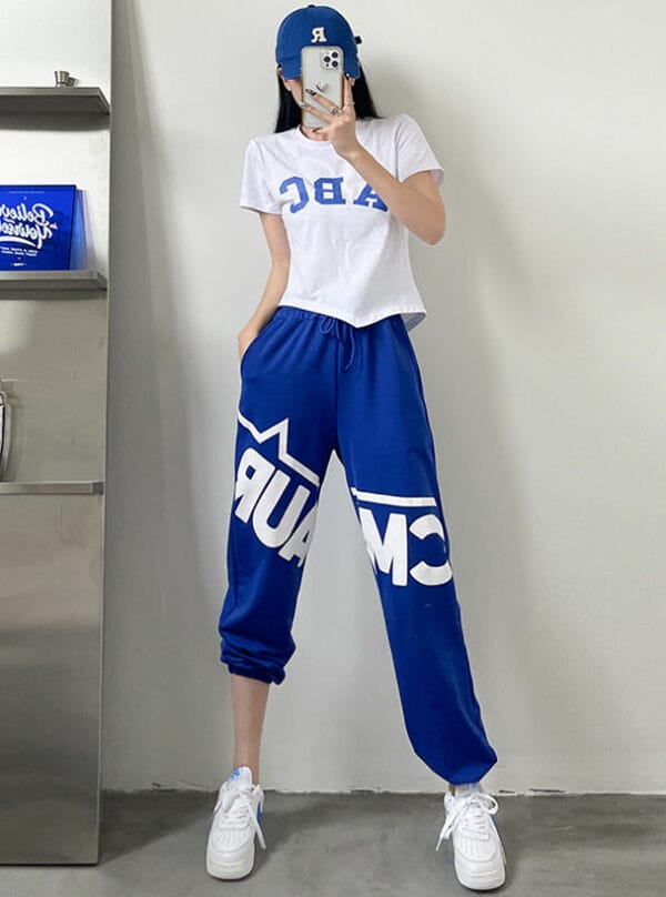 Stylish Korea Letters Cotton T-shirt with Loosen Harem Pants 2