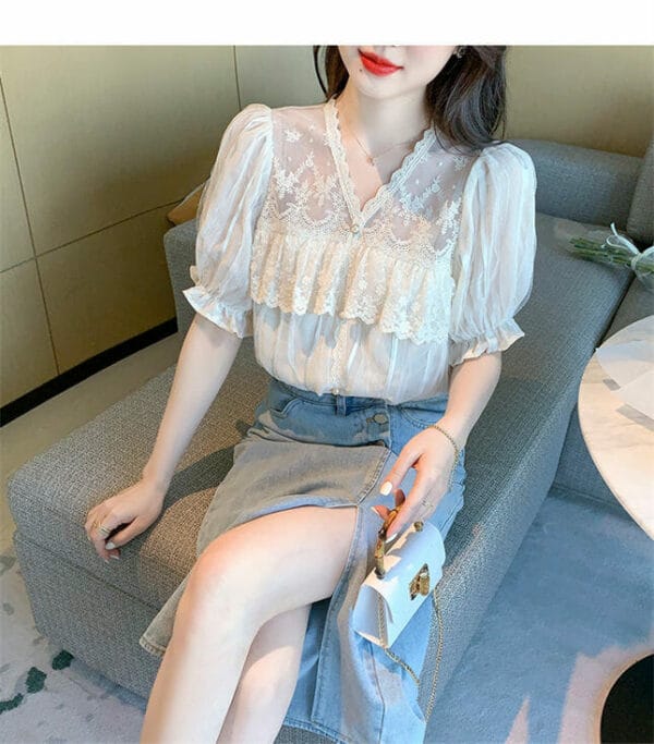 Summer New V-neck Flouncing Lace Flowers Blouse 5