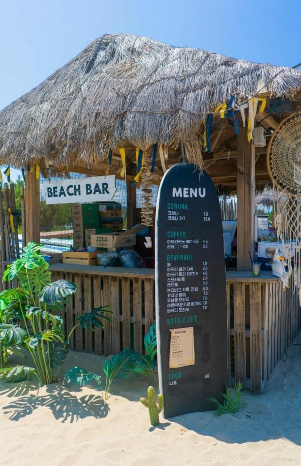 Surfyy Beach Bar