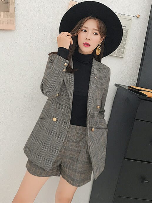 Vogue Lady Tailored Collar Double-breasted Plaids Short Suits 1