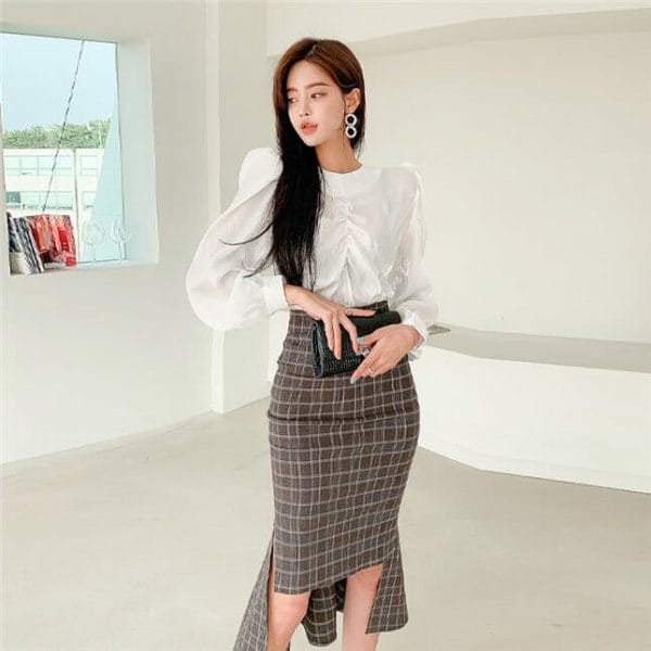 Vogue New Pleated Puff Sleeve Blouse with Fishtail Plaids Skirt 3